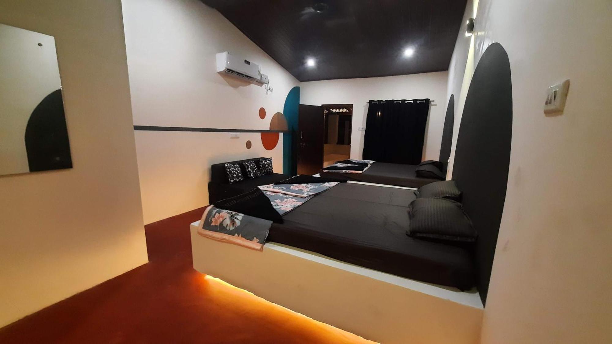 Gokarna Beach Stays By Tune Of Ocean Phòng bức ảnh